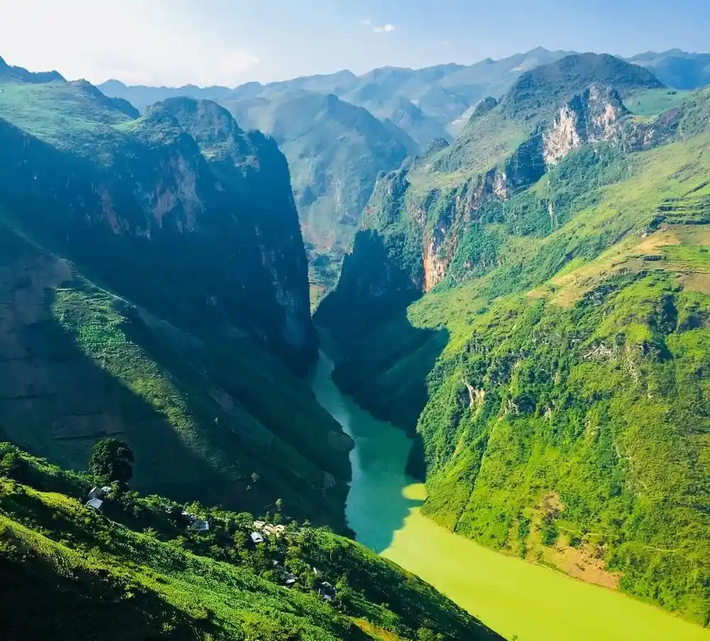 Ma Pi Leng Pass Ma Pi Leng Pass