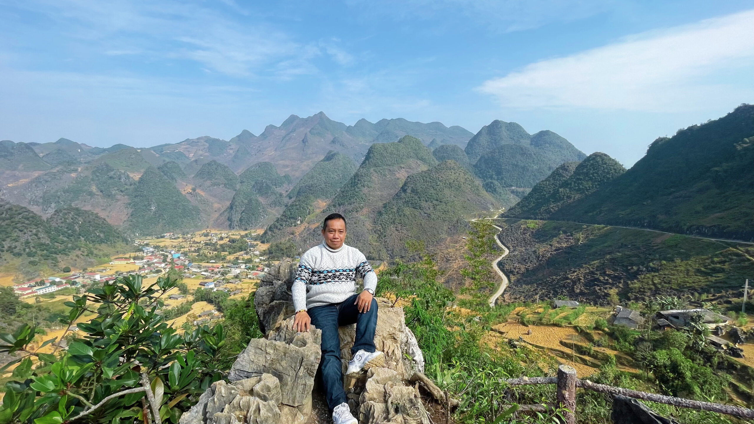 How Far is Ha Giang from Hanoi