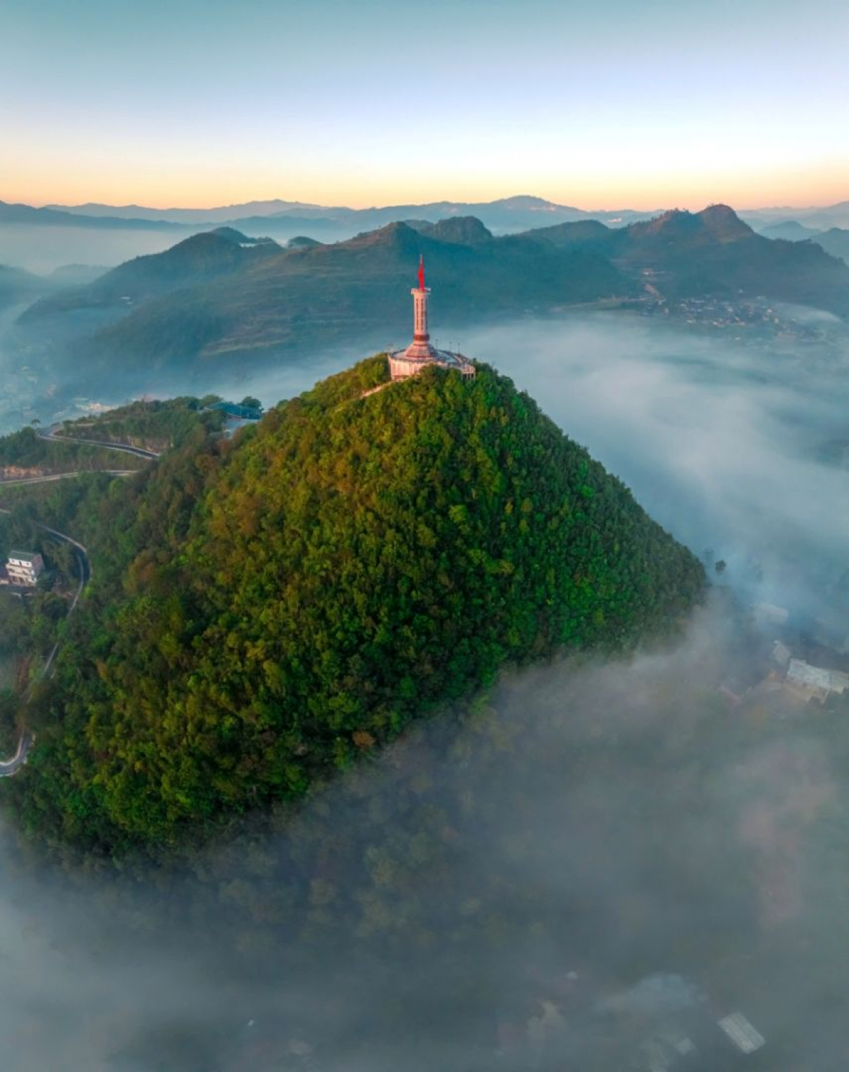 Cloud hunting in Ha Giang