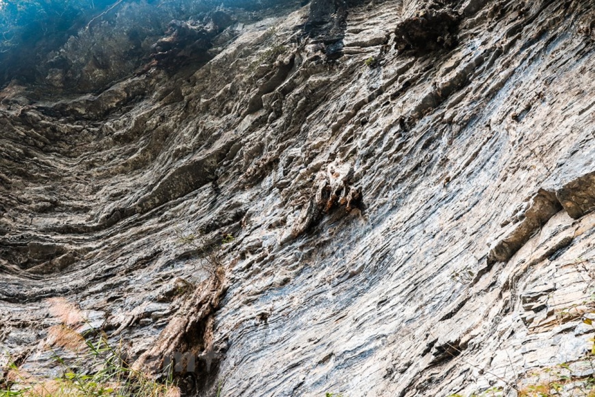 The White Cliffs of Ha Giang White Cliffs of Ha Giang