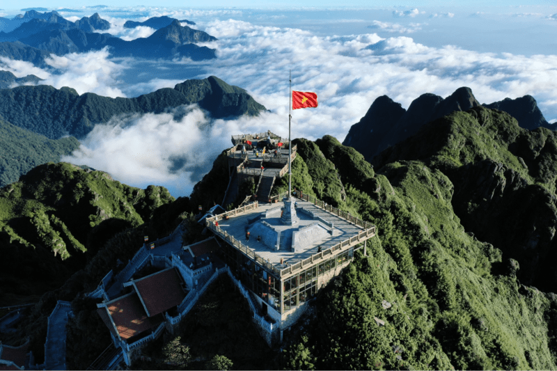 Ha Giang Loop vs Sapa