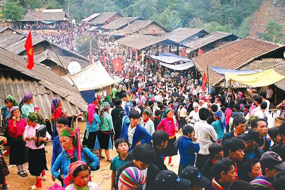 Khau Vai Love Market in Ha Giang