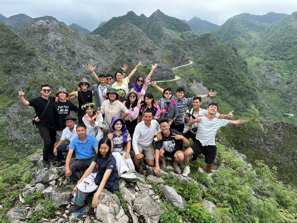 Ha Giang Loop by car from Hanoi