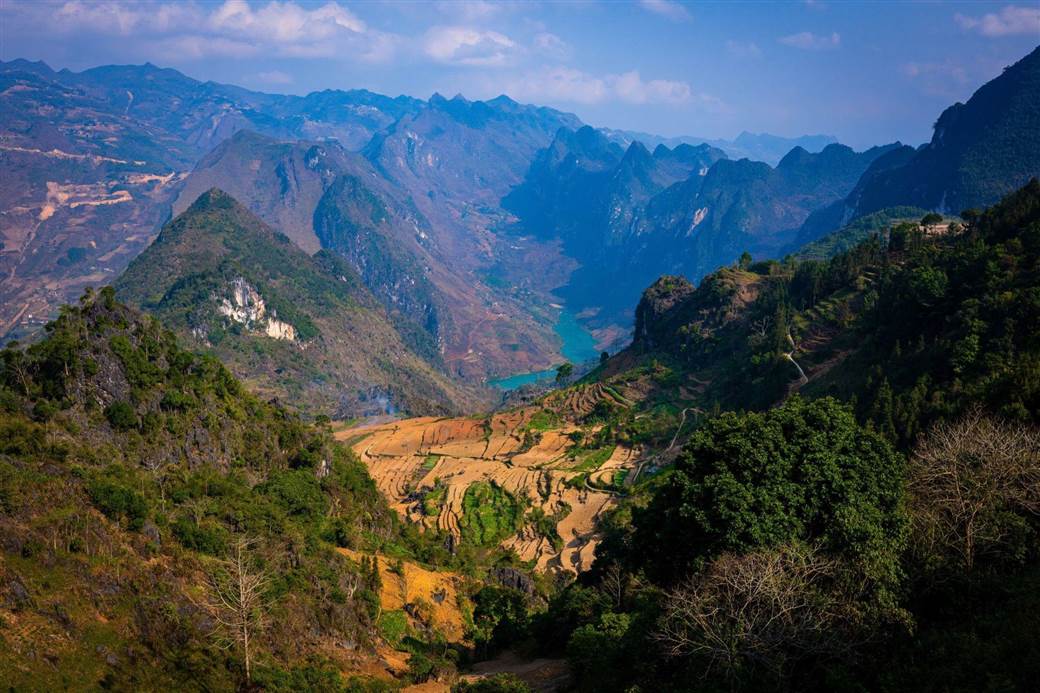 Ha Giang Loop by car from Hanoi